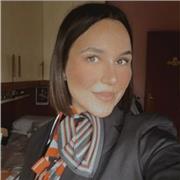 Studentessa laureata in lingue che vorrebbe fornire lezioni di lingua inglese